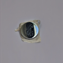 画像をギャラリービューアに読み込む, 'Free Spirit' Custom Hand Etched Gas Cap