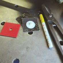 Load image into Gallery viewer, ROLOC DISC SQUARE CUTTING TEMPLATE - WELD BLENDING TOOL | 3D PRINTED JIG
